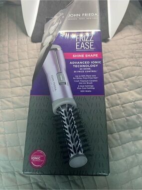 John Frieda Frizz Ease Shine Shape Ionic Hot Air Brush - Purple